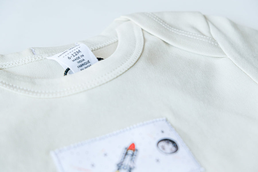 Space Shuttle Organic Baby Bodysuit baby clothes Couloir[ART.] 